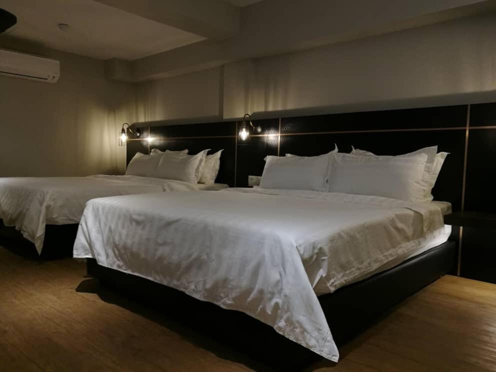 Riverside Boutique Hotel Kuantan Kültér fotó